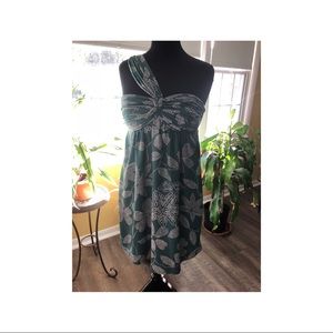 BCBGMaxaZria Strapless Mid Length Dress